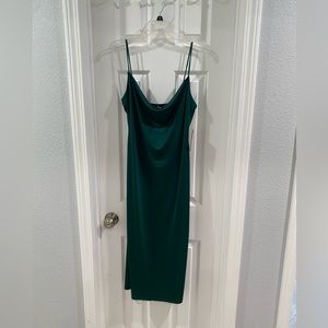 Lulus slip on cocktail dress MIDI size medium. NWT